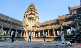 Du lịch Cambodia PP - Cung Điện - Chùa Vàng Chùa Bạc Angkor Wat - Angkor Thom